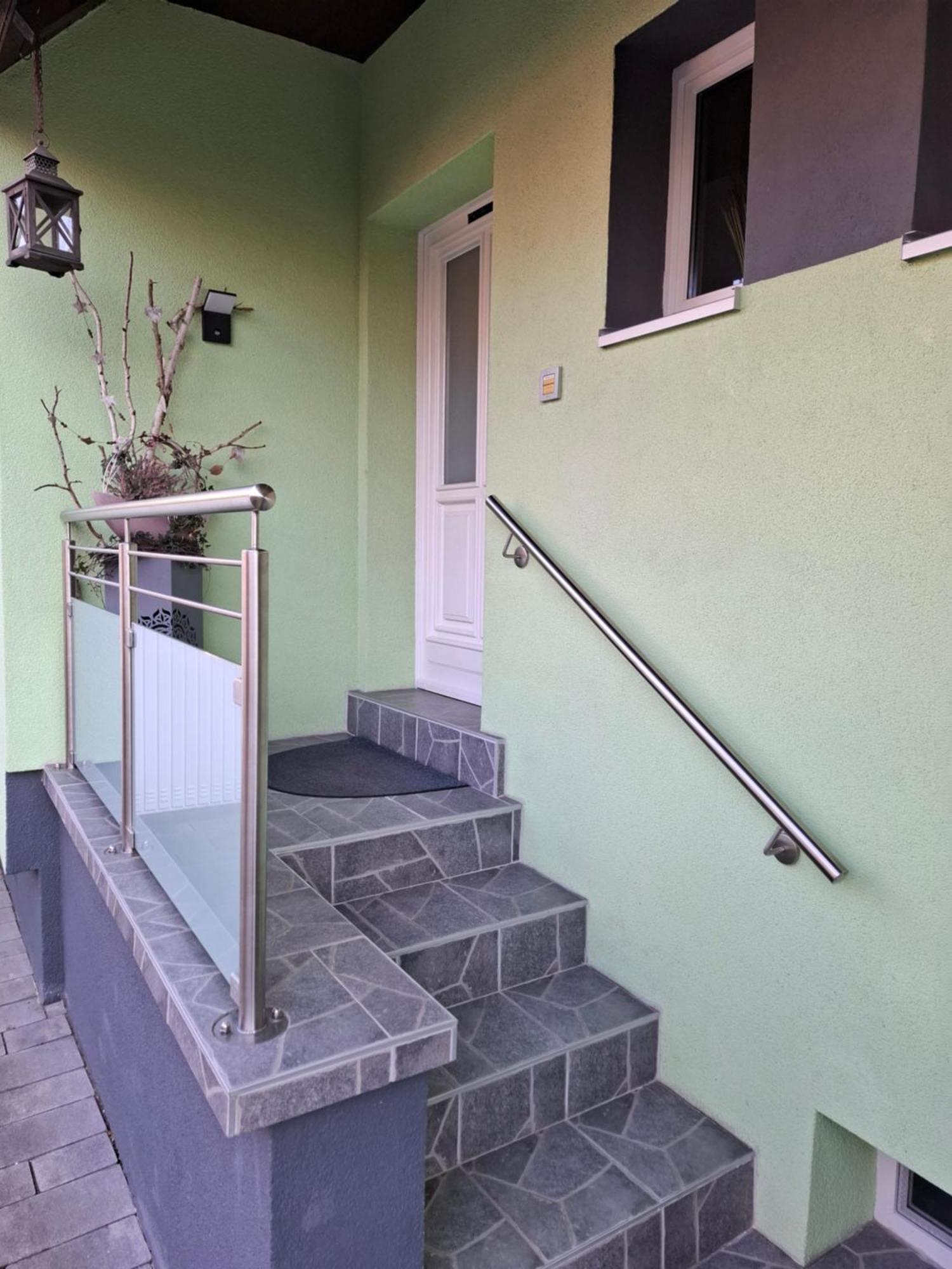 Apartamento Blickpunkt Feucht Exterior foto